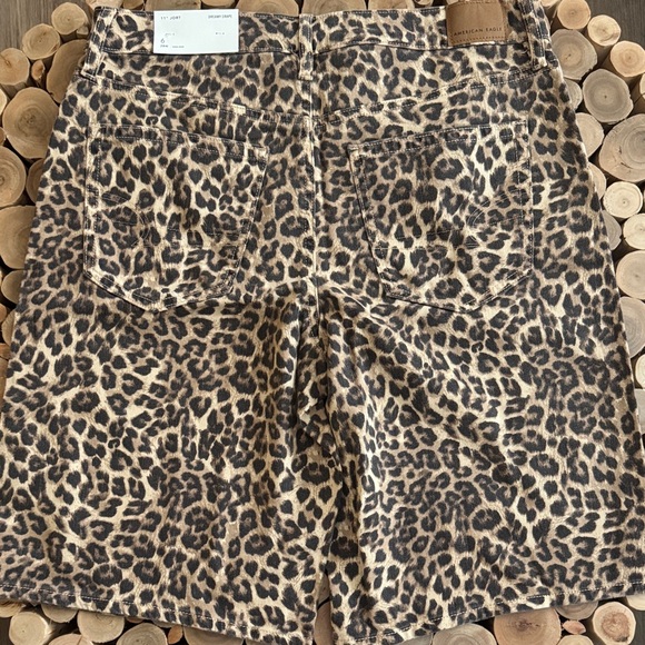 American Eagle Outfitters Leopard Print Jean Shorts NWT - Picture 4 of 4